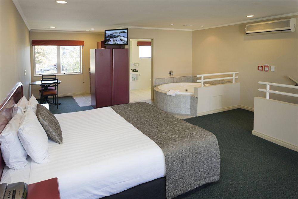 Cornwall Motor Lodge Palmerston North Eksteriør bilde